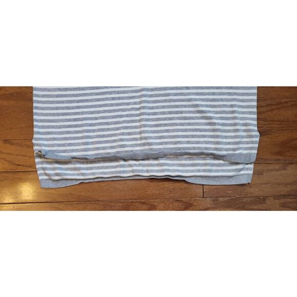 Banana Republic Short Sleeve Gray & White Striped Pullover Sweater Size Large - Picture 3 of 11